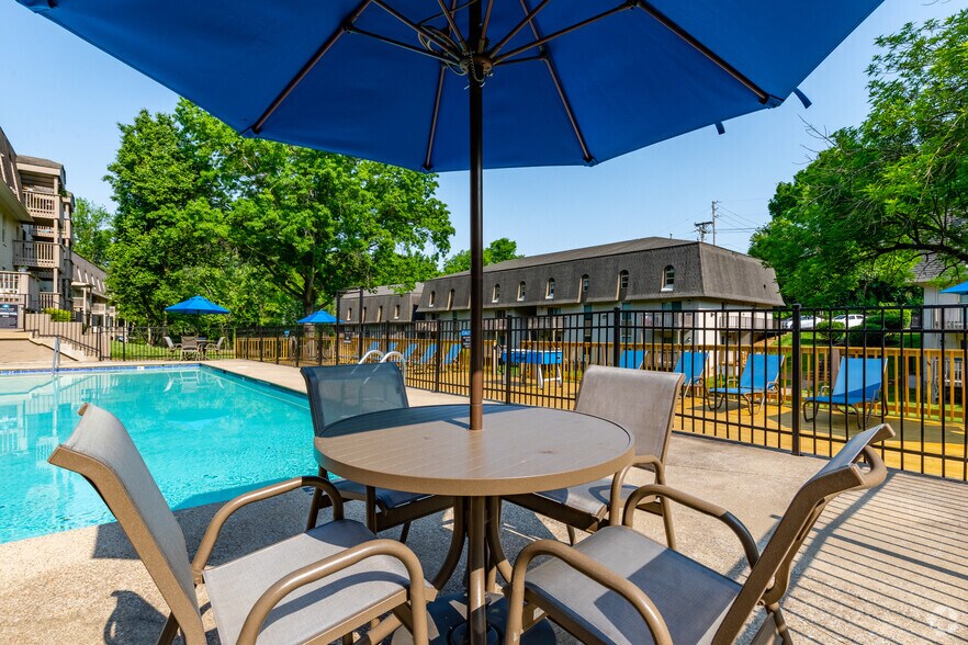 More Photos Of 1150 Vultee Blvd, Nashville Apartments For Sale