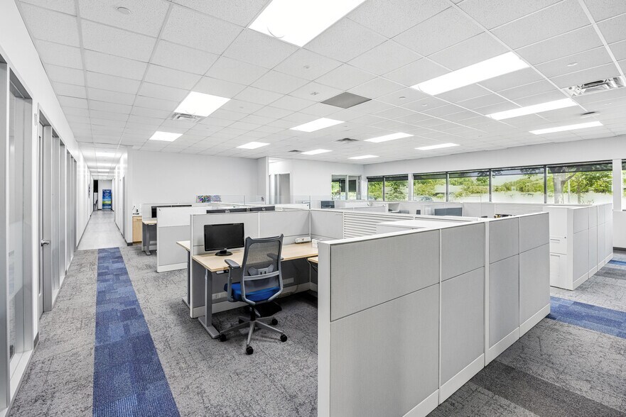 More Photos Of 880 Technology Dr, Ann Arbor Light Distribution For Lease
