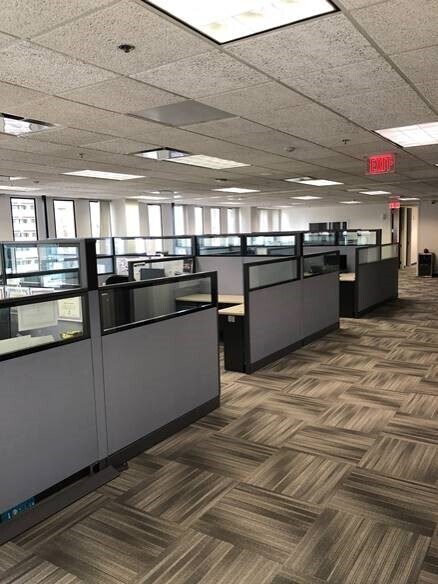 More Photos Of 235 Peachtree St NE, Atlanta Office For Lease