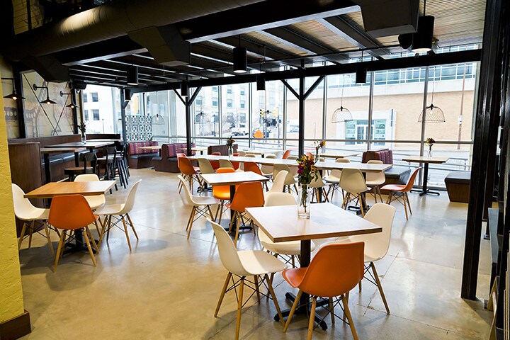 More Photos Of 202 S Cheyenne Ave, Tulsa Office For Lease