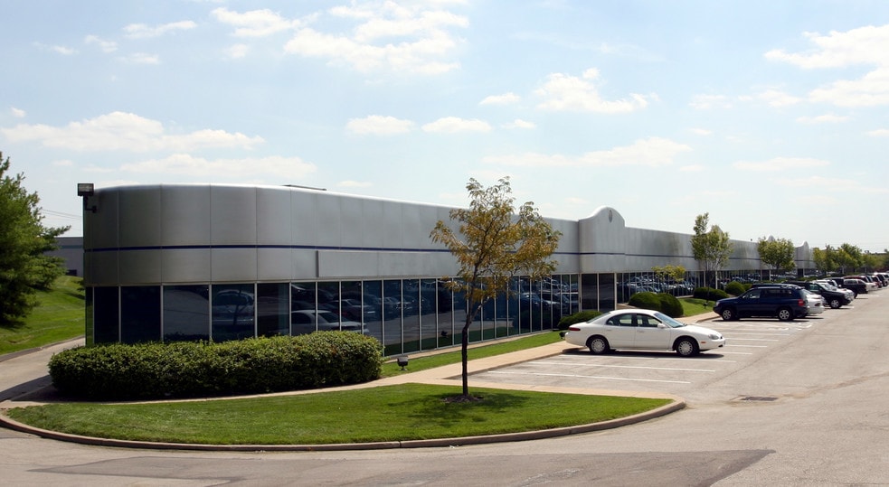 More Photos Of 1901 Belt Way Dr, Overland Showroom For Lease