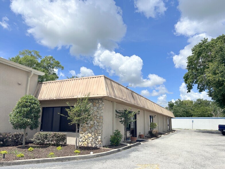 More Photos Of 326 N John Young Pky, Kissimmee Office For Lease