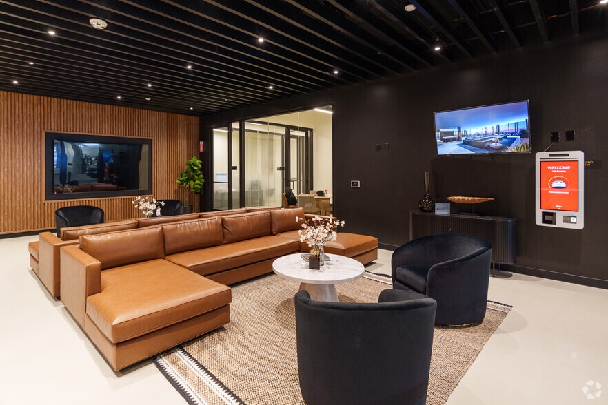 More Photos Of 1950 Broadway, Oakland Apartments For Lease