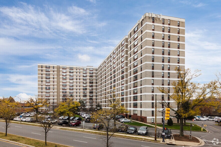 More Photos Of 4600 Duke St, Alexandria Apartments For Sale