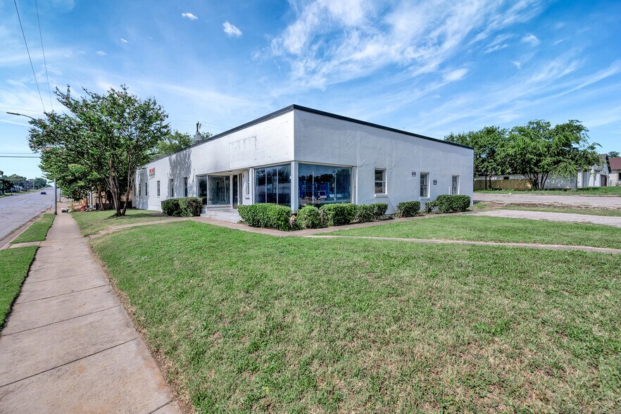 More Photos Of 2200 Evans Ave, Fort Worth Medical For Sale