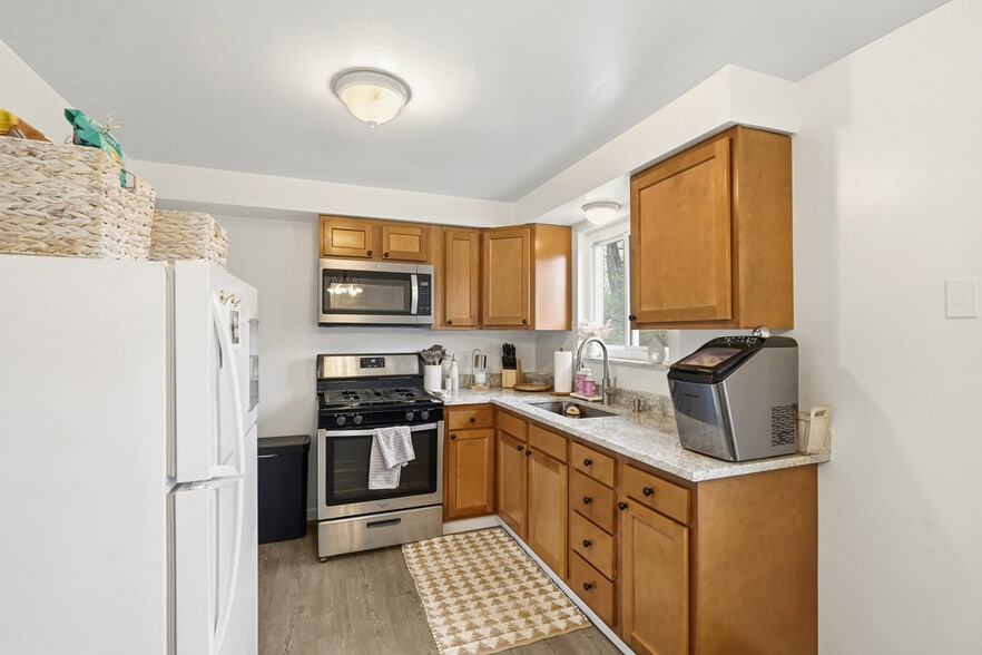 More Photos Of 3801 Hilpert St, Pittsburgh Apartments For Sale