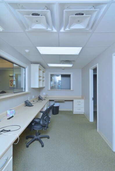 More Photos Of 803 N Jackson St, Albany Office For Lease