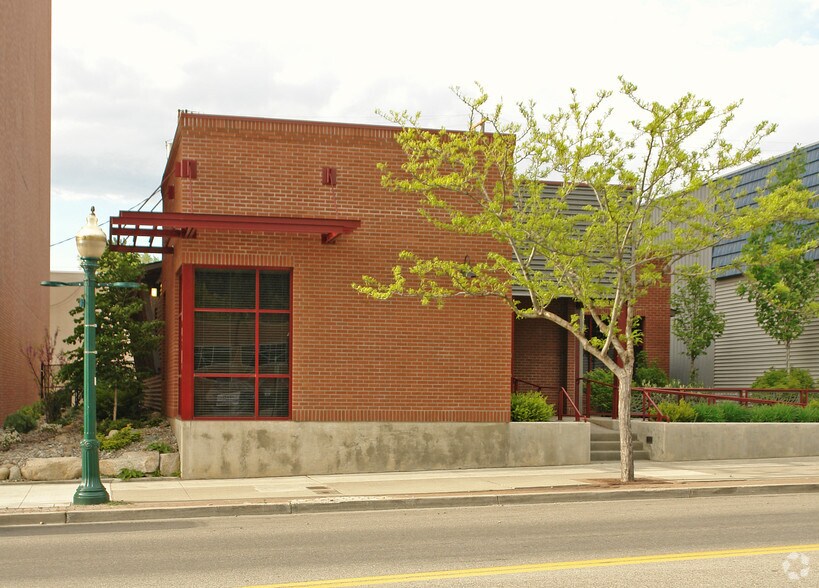 Primary Photo Of 611 E Sherman Ave, Coeur d'Alene Office For Lease
