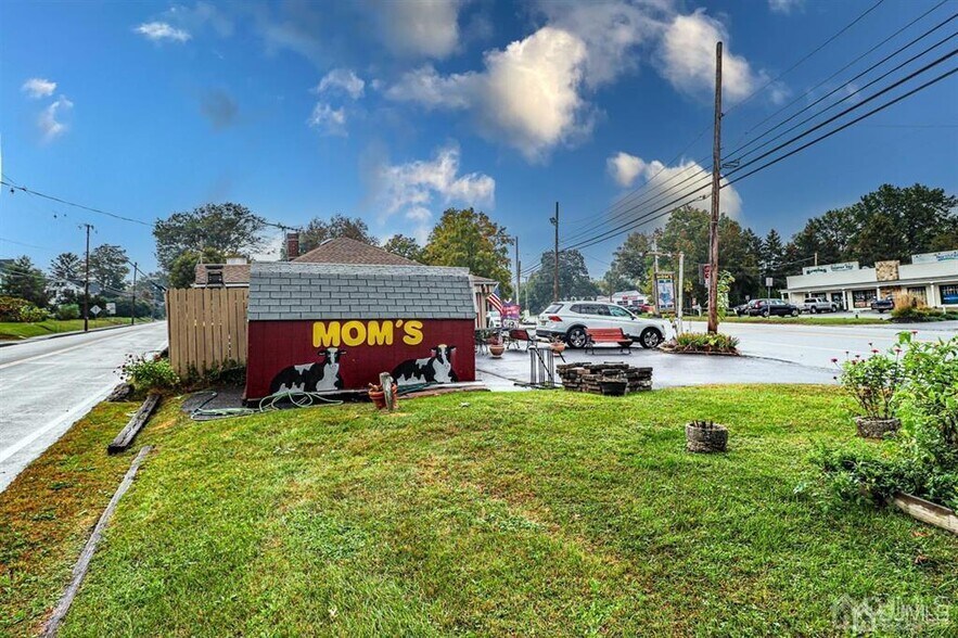 More Photos Of 36 John Rino Rd East Amwell NJ 08551, East Amwell Restaurant For Sale