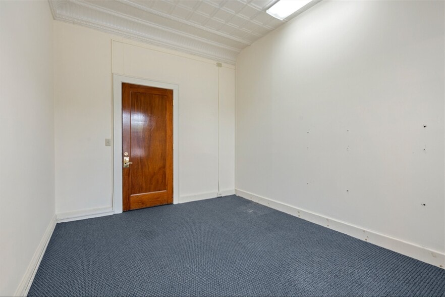 More Photos Of 260 Broadway, Saratoga Springs Coworking Space