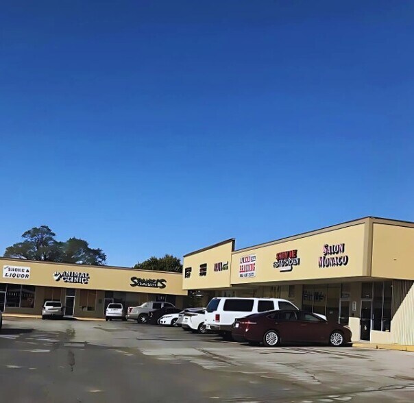 More Photos Of 5210-5252 Blue Ridge Blvd, Raytown Unknown For Lease