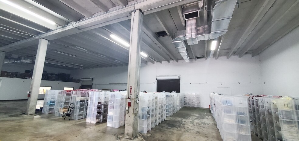 More Photos Of 2100 NW 93rd Ave, Miami Warehouse For Sale