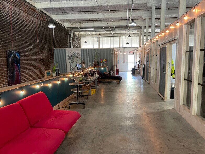 More Photos Of 1320 Hampton Avenue Ext, Greenville Unknown For Lease