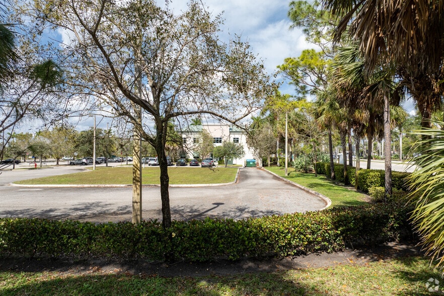 More Photos Of 100 Civic Center Way, Royal Palm Beach Land For Sale