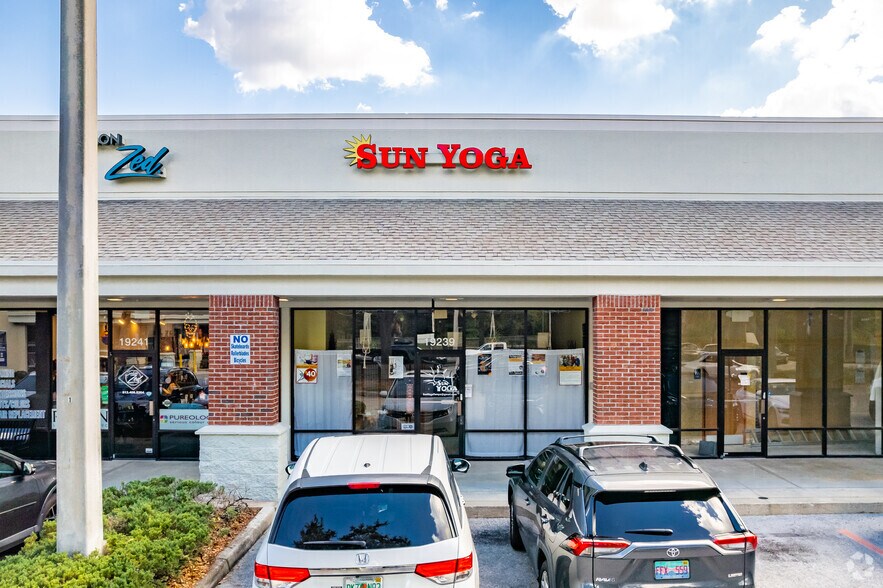 More Photos Of 19211-19247 N Dale Mabry Hwy, Lutz Unknown For Lease
