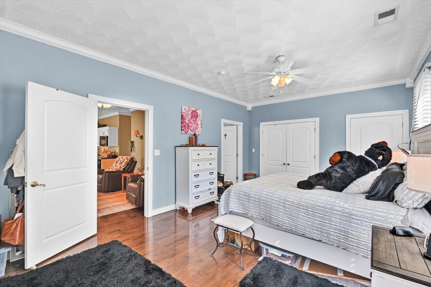 More Photos Of 110 Holy Cross Rd, Loretto Hospitality For Sale