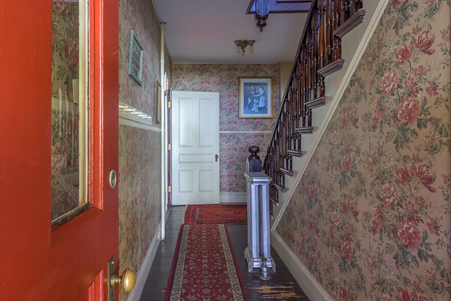 More Photos Of 518 Main St, Great Barrington Hospitality For Sale