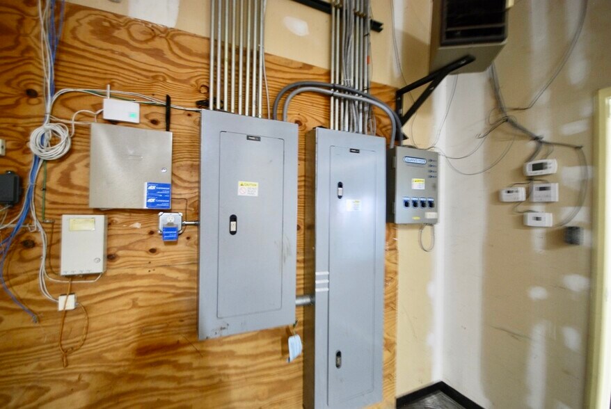 More Photos Of 224 N Royal St, Jackson General Retail For Sale