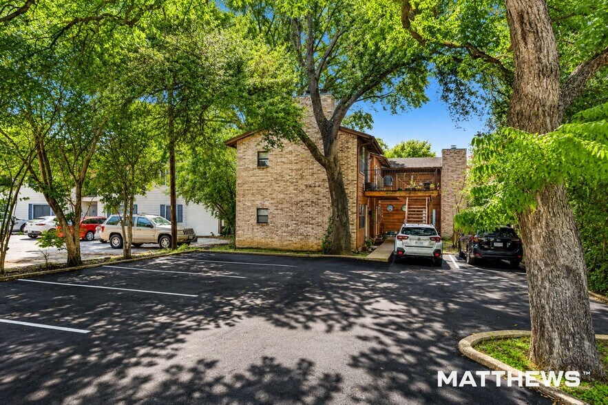 More Photos Of 5624 Woodrow Ave, Austin Apartments For Sale