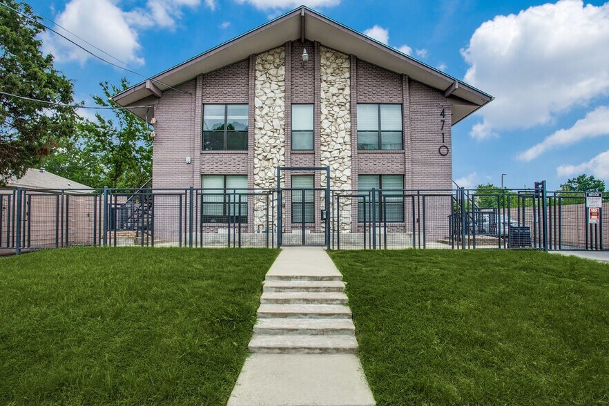 Primary Photo Of 4710 Munger Ave, Dallas Apartments For Sale