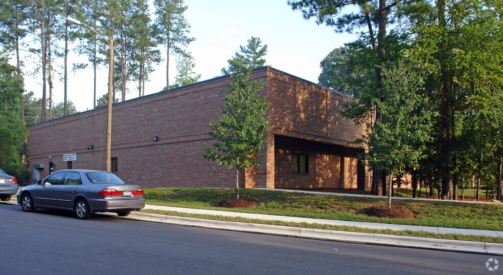 More Photos Of 3305 Sungate Blvd, Raleigh Medical For Sale