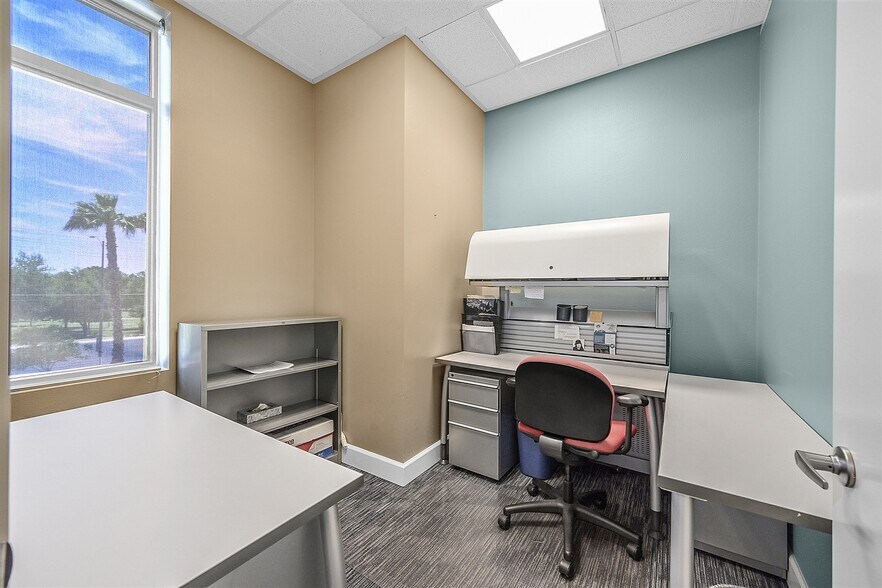 More Photos Of 6785 Eastern Ave, Las Vegas Office For Sale