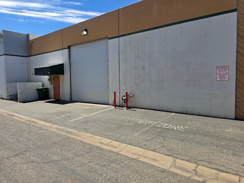 More Photos Of 4960 E Yale Ave, Fresno Warehouse For Sale
