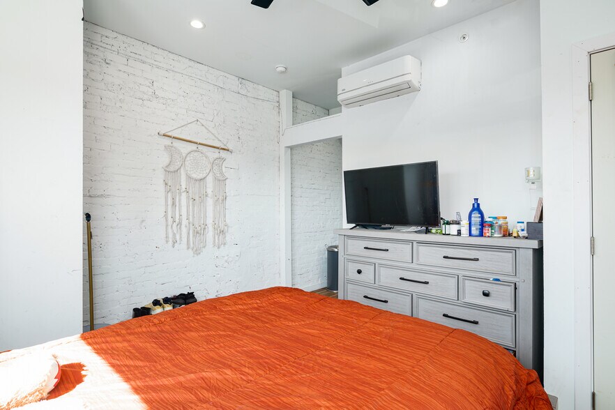 More Photos Of 1247 S 53rd St, Philadelphia Apartments For Sale