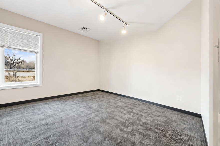 More Photos Of 955 E Henrietta Rd, Rochester Medical For Lease
