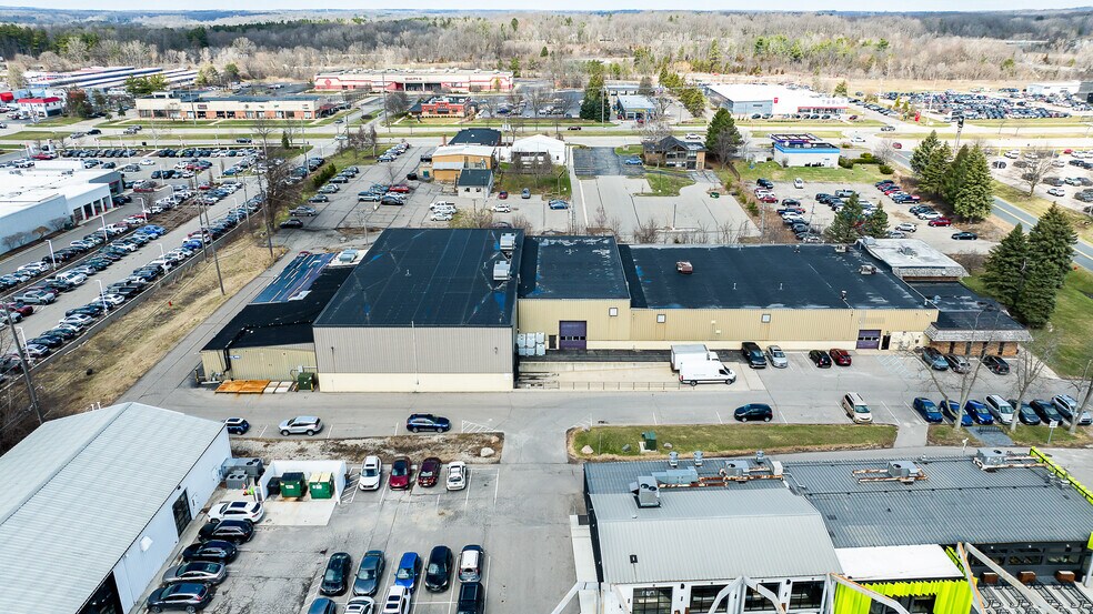 More Photos Of 78 Jackson Plaza, Ann Arbor Warehouse For Sale