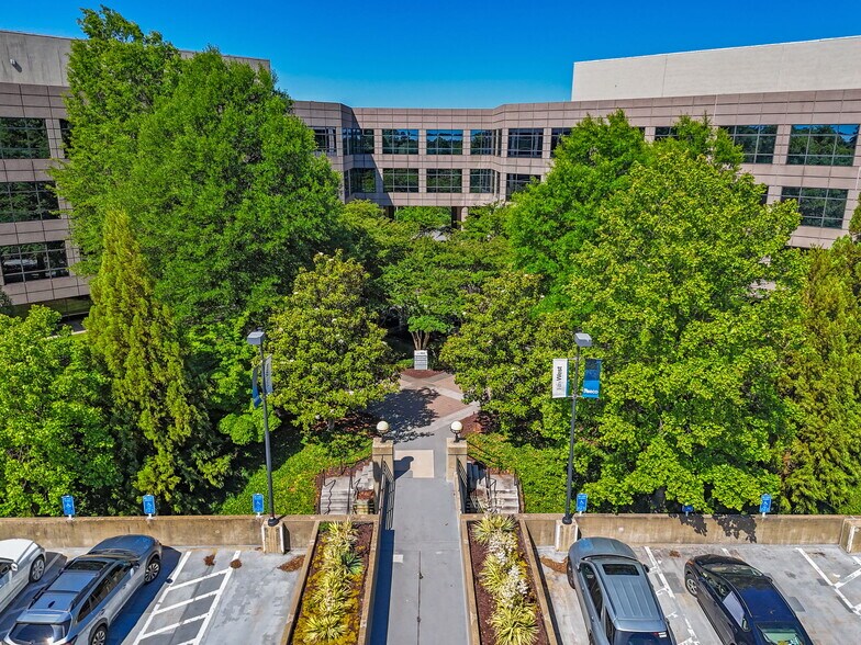 More Photos Of 3975 Fair Ridge Dr, Fairfax Office For Sale