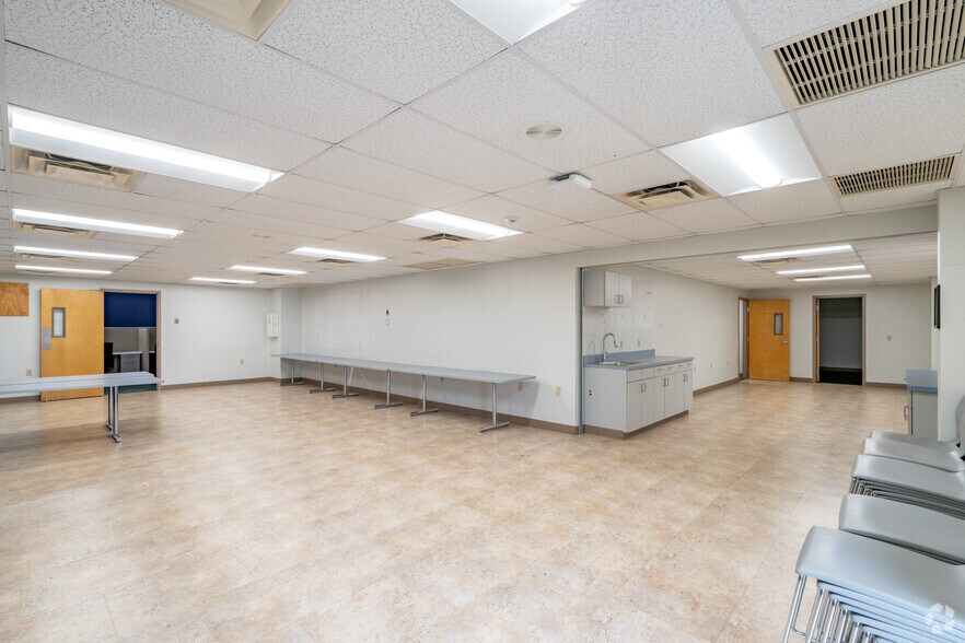 More Photos Of 26 Steele Ave, Arcade Office For Lease