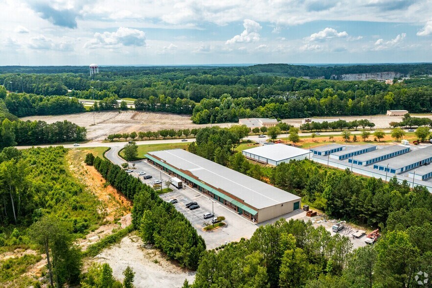 More Photos Of 195 Raymond Hill Rd, Newnan Light Distribution For Lease