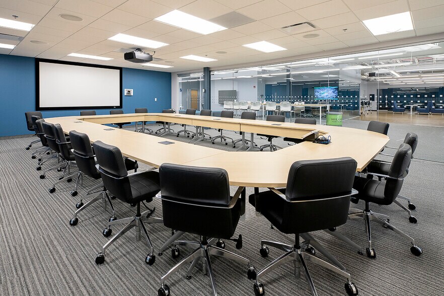 Primary Photo Of 28500 Clemens Rd, Westlake Office For Lease