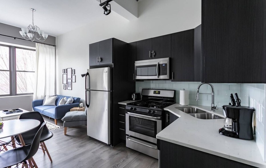More Photos Of 2111-2115 S State St, Chicago Freestanding For Sale