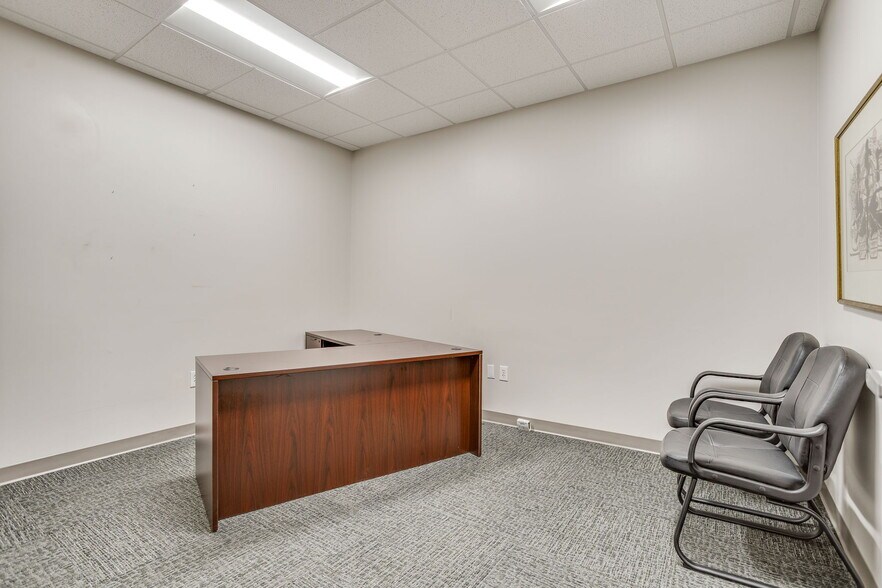 More Photos Of 2225 Vatican Ln, Dallas Medical For Sale