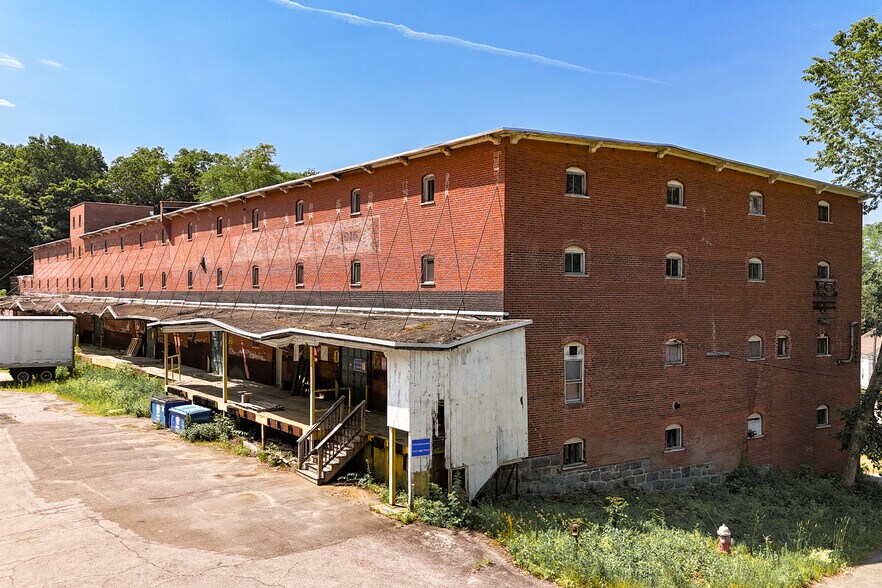 More Photos Of 3161 High St., Palmer Industrial For Sale