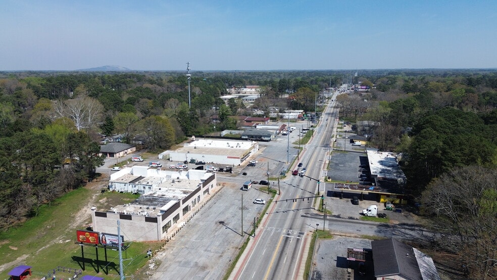 More Photos Of 3858 Glenwood Rd, Decatur Unknown For Lease