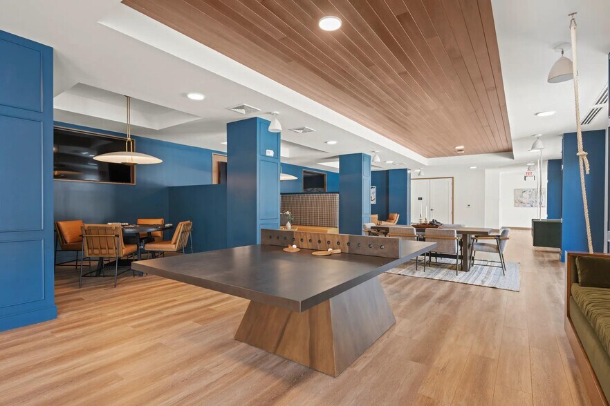 More Photos Of 2 Los Angeles St, Newton Apartments For Lease