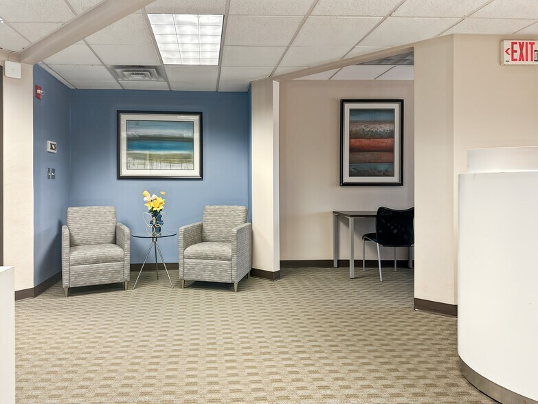 More Photos Of 2340 Alamo Ave SE, Albuquerque Coworking Space
