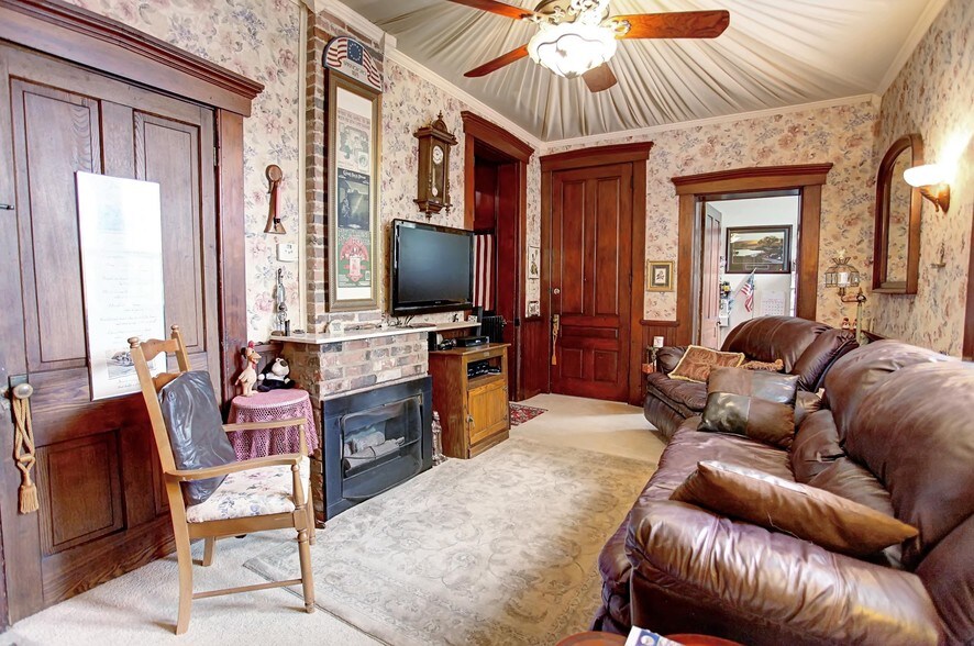 More Photos Of 80 W State St, Springboro Hospitality For Sale