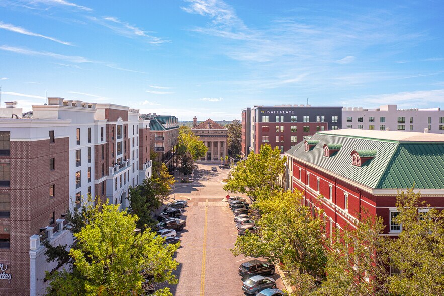 More Photos Of 201 SE 2nd Ave, Gainesville Office Residential For Sale