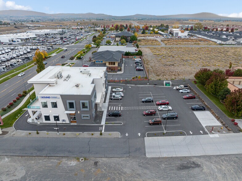 More Photos Of 9425 Sandifur Pky, Pasco Office For Sale