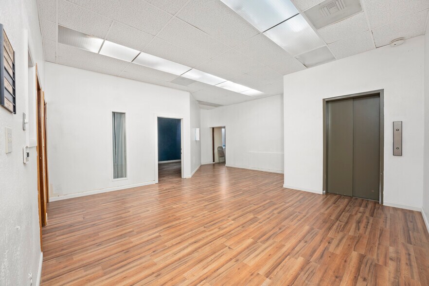 More Photos Of 347 E Weber Ave, Stockton Loft Creative Space For Sale
