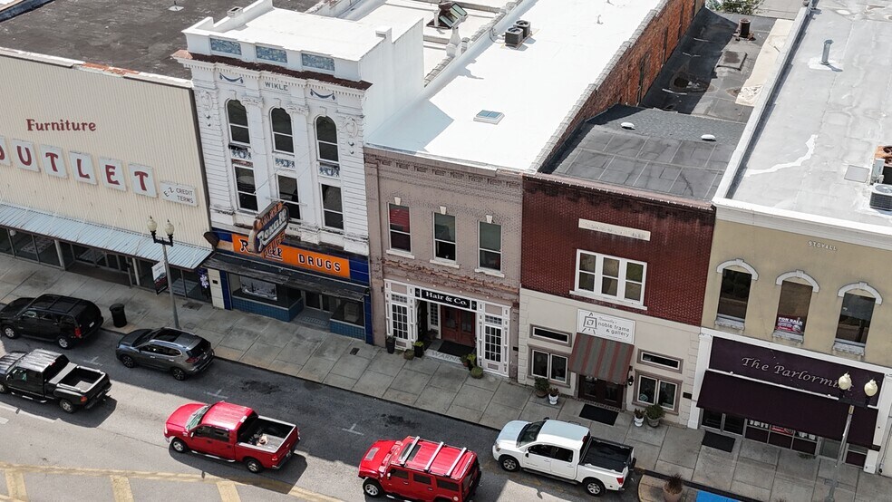 Primary Photo Of 1012 Noble St, Anniston Storefront Retail Office For Sale