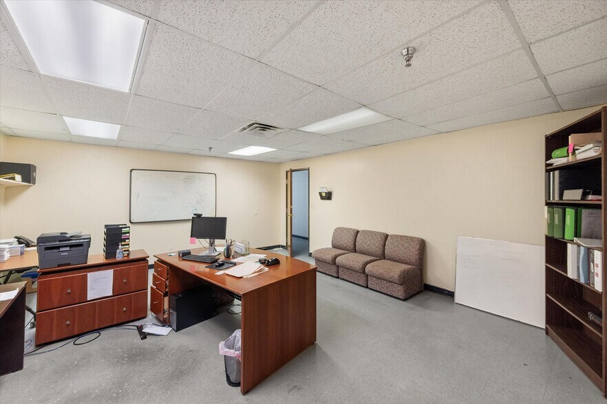 More Photos Of 4109 Mansfield Hwy, Forest Hill Schools For Sale