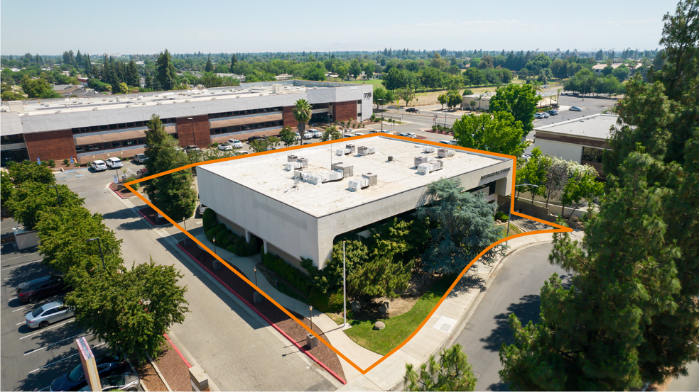 Primary Photo Of 776 E Shaw Ave, Fresno Office For Sale