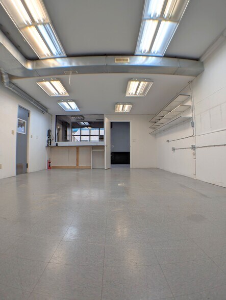 More Photos Of 20381 62nd Ave, Langley Twp Industrial For Sale