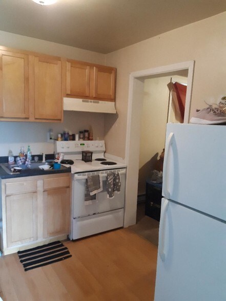 More Photos Of 2102 S Lehigh Ave, Whitehall Apartments For Sale