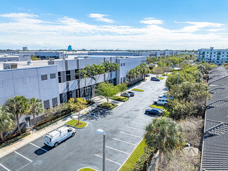 More Photos Of 3300 SW 64th Ave, Davie Unknown For Lease